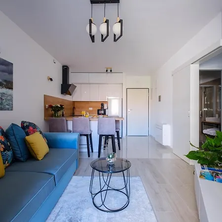 Mb Luxury Задар