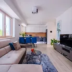 Mb Luxury Apartment *