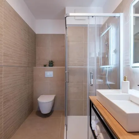 Mb Luxury Apartamento Zadar