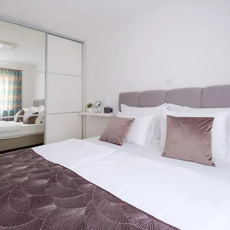 Mb Luxury Apartamento Zadar